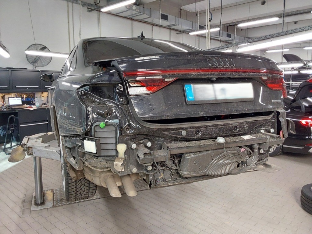 Audi A8